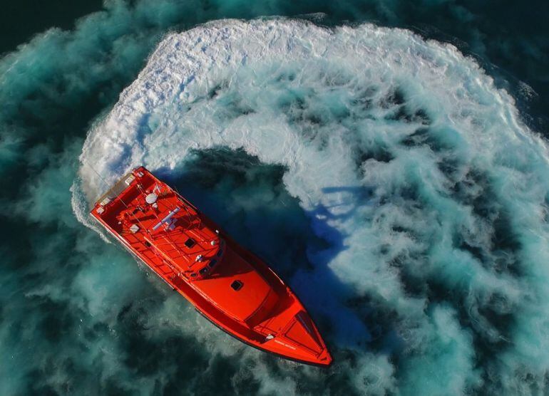 Salvamar Arcturus&#039; actúa en rescate en Tarifa.