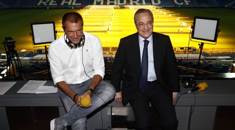 Florentino Pérez, durante la entrevista con Manu Carreño