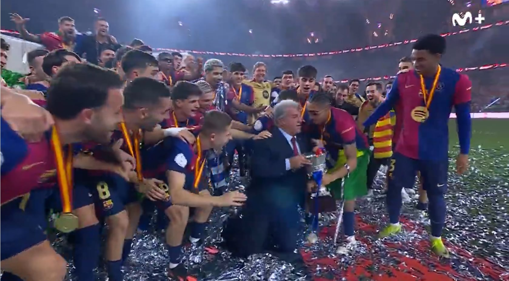 Joan Laporta celebra la Supercopa de España conseguida por el FC Barcelona