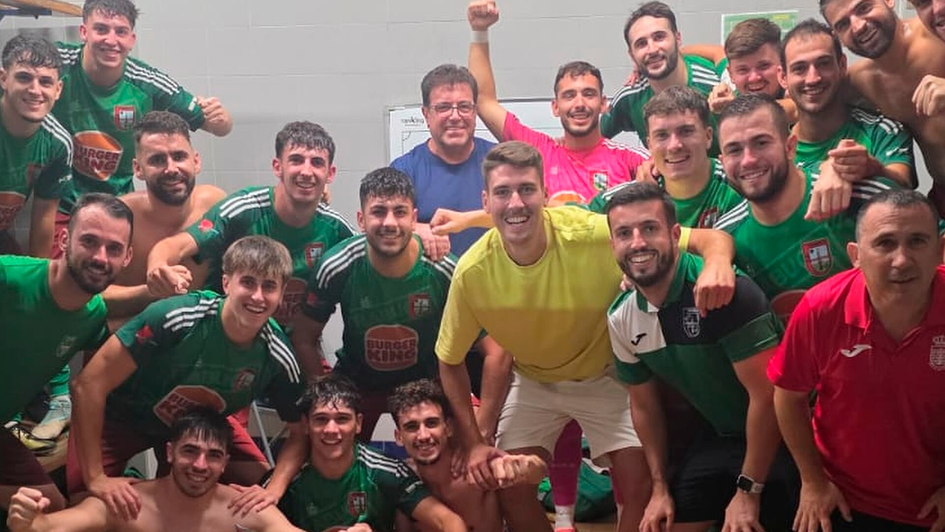 El CD Trabuco celebra la victoria ante el filial del Mijas Las Lagunas