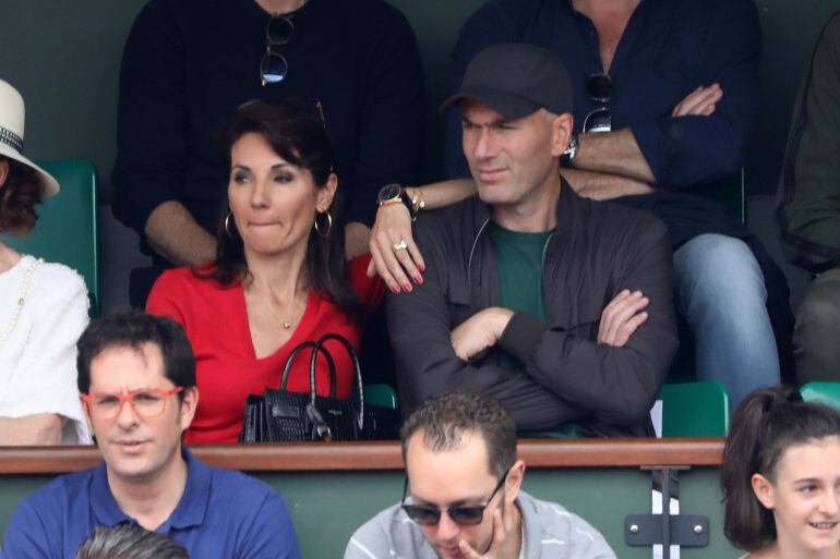 Zidane junta a su mujer viendo un encuentro del pasado Rolan Garros