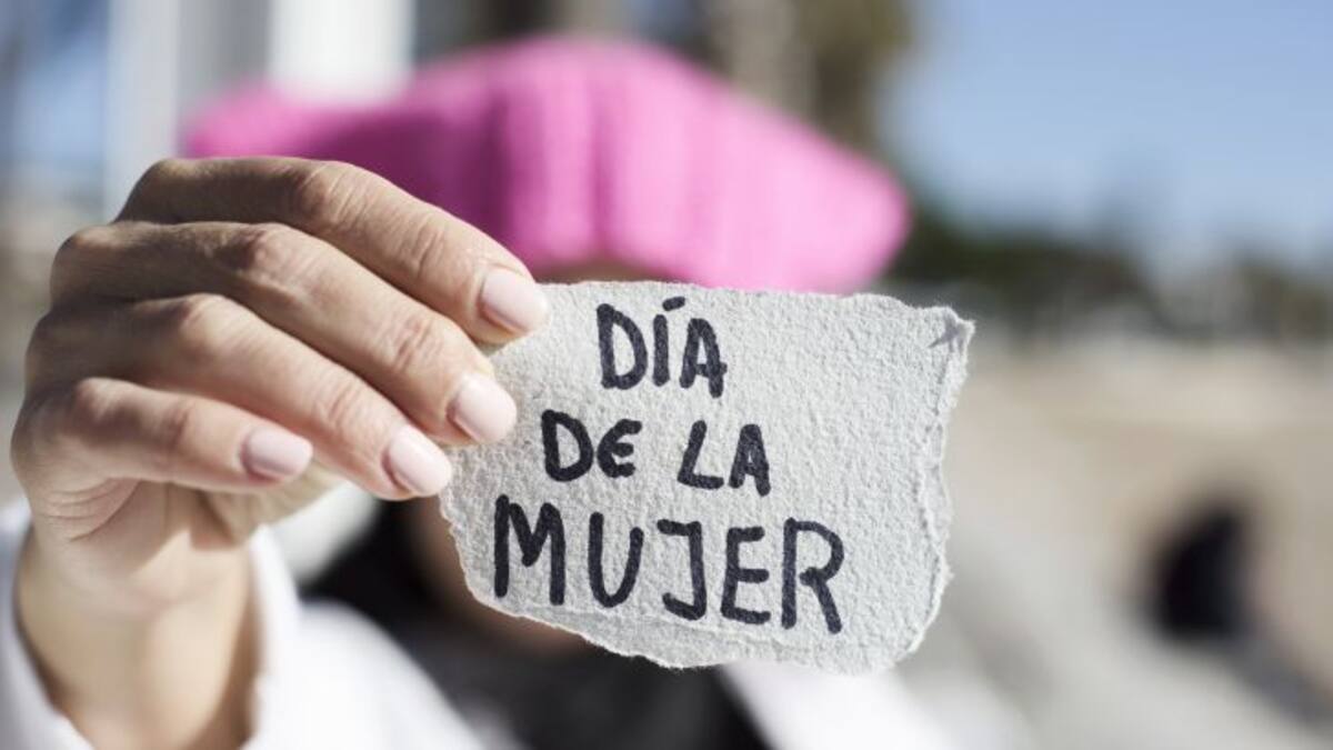 Colectivos feministas podrían no recoger la Medalla de Oro de Canarias