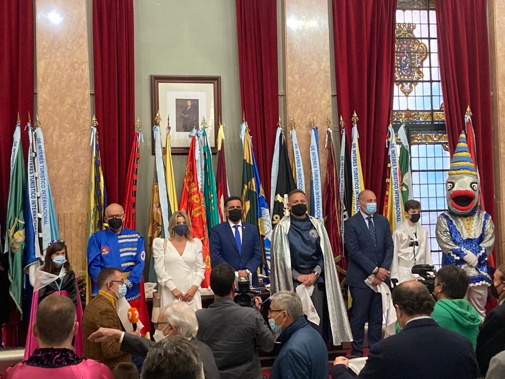 Presentación oficial de Doña Sardina y Gran Pez en Ayuntamiento de Murcia