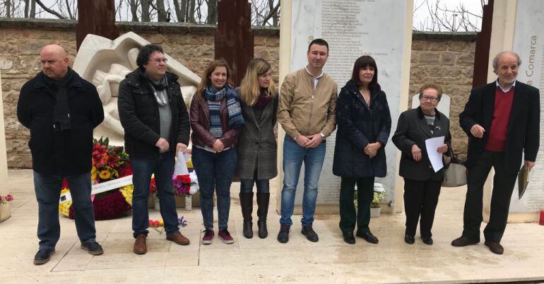 Acto en Linares donde estuvo Micaela Navarro junto a representantes del PSOE de la localidad