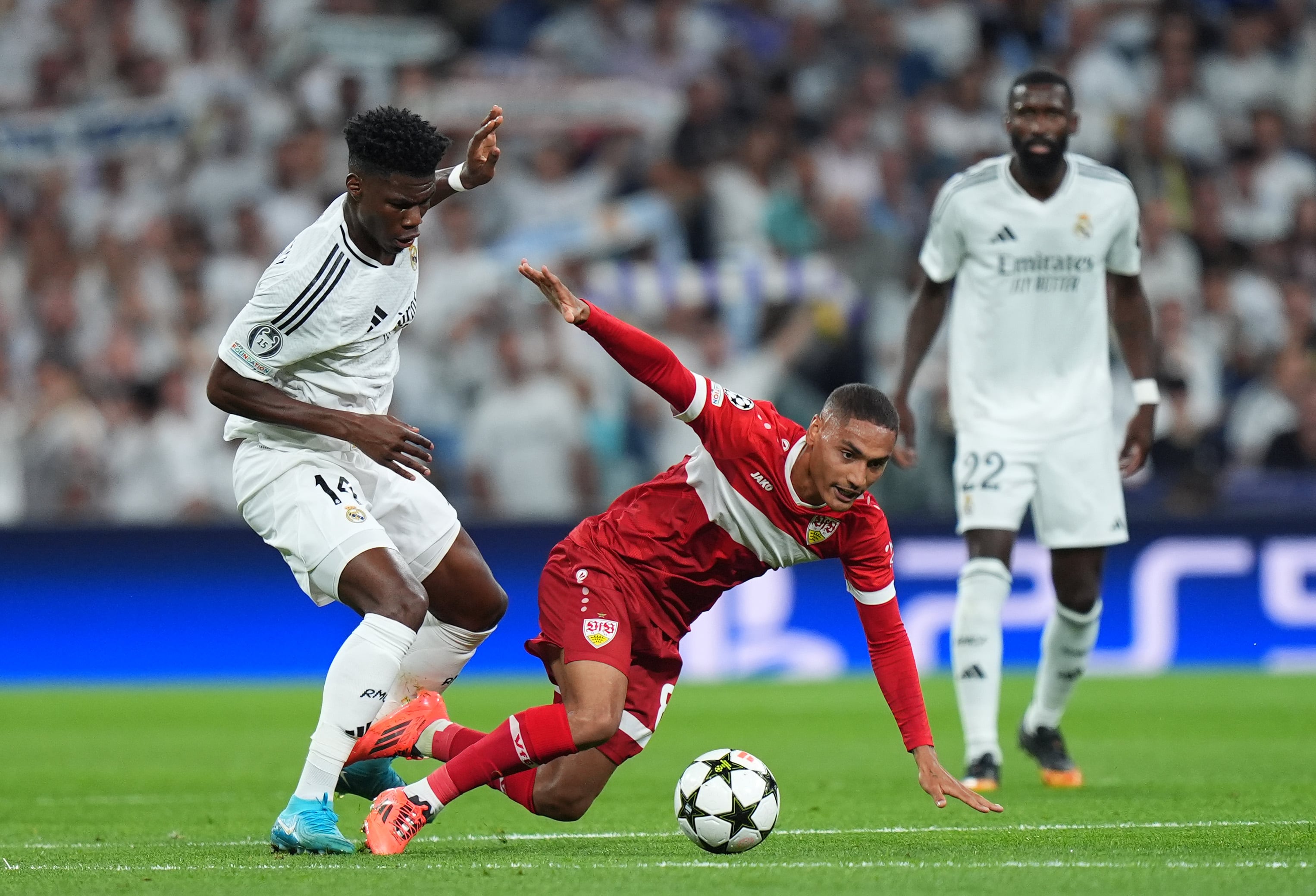 Aurelien Tchouameni durante el Real Madrid vs Stuttgart