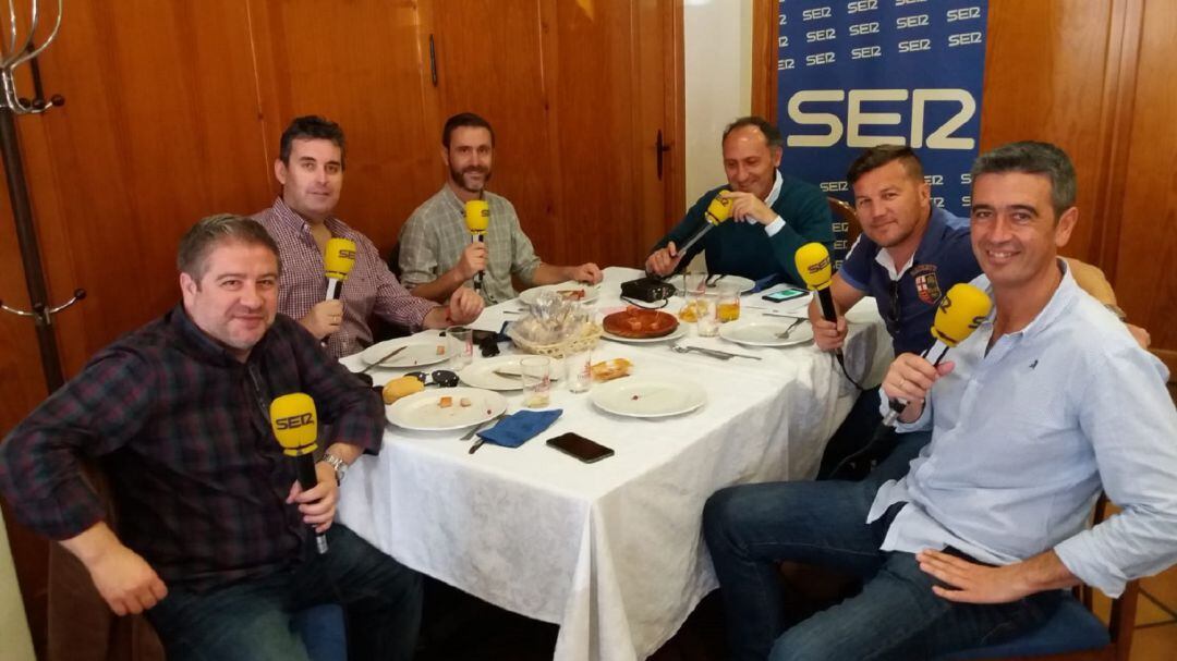 De izquierda a derecha, Fran Ronquillo, Florencio Ordóñez, Luis Lastra, Santiago Ortega, Antoñito y Manolo Aguilar