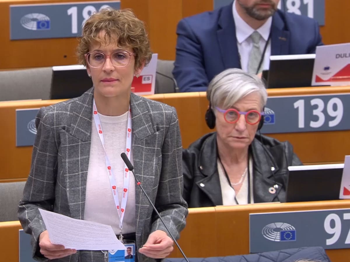 Chivite en Bruselas: "El futuro de la automoción debe ser eléctrico sí o también"