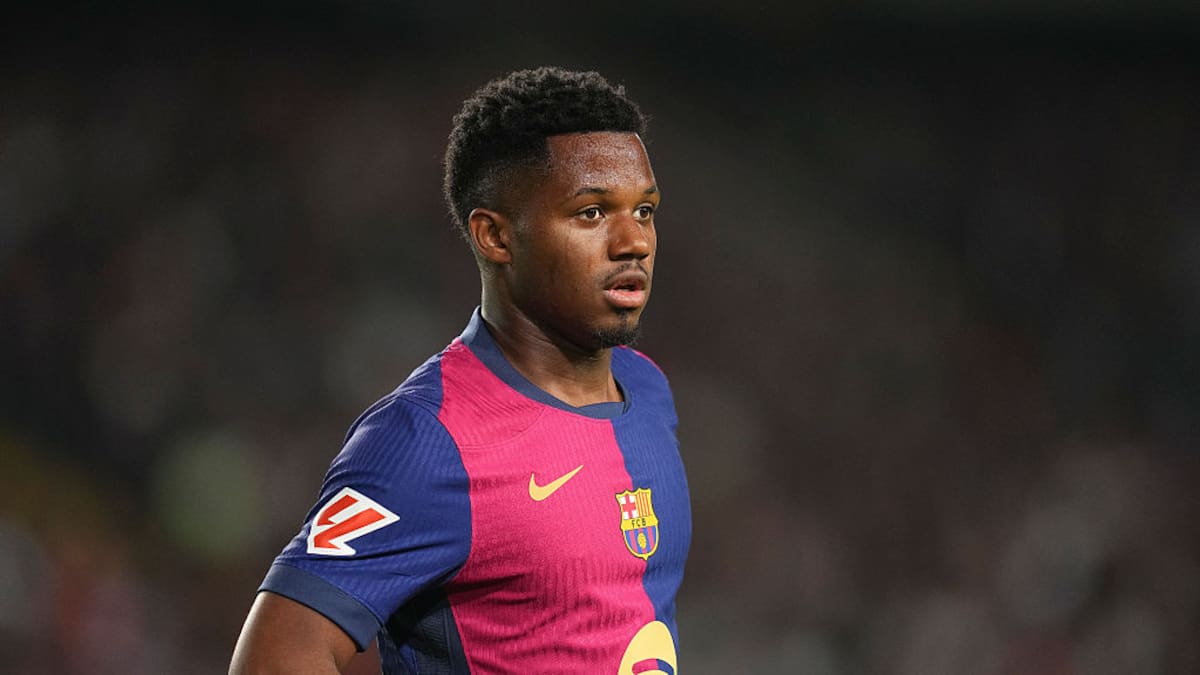 Así ha sido el (re)debut de Ansu Fati 184 días después: sorpresa inicial, declaración de intenciones y ovación de Montjuic | Fútbol | Cadena SER