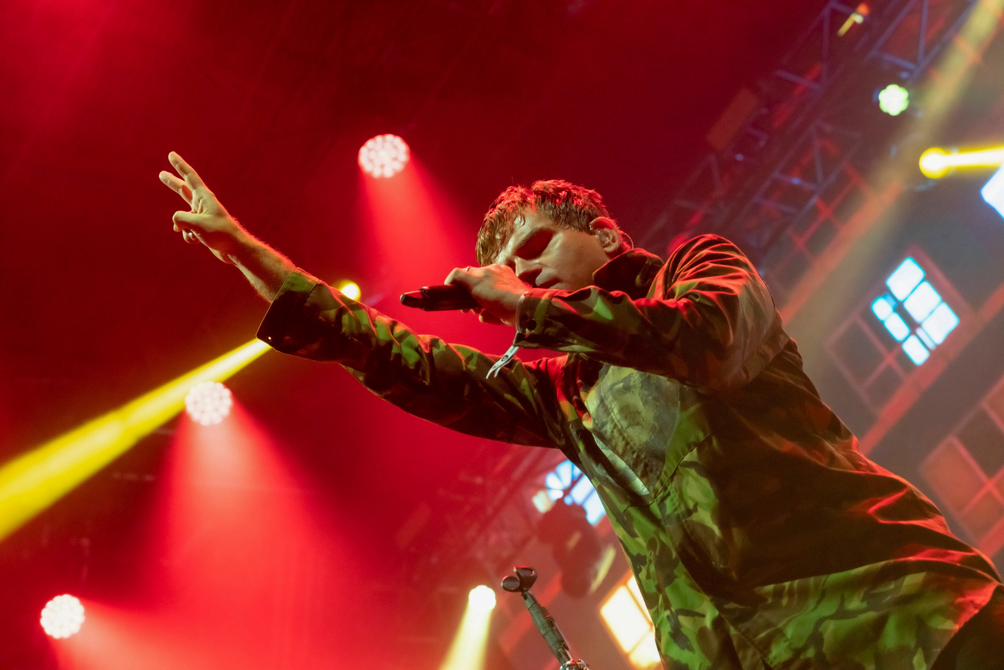 Marc Gili, el cantante de Dorian, durante su actuación anoche en la última jornada del 25 Sonorama.