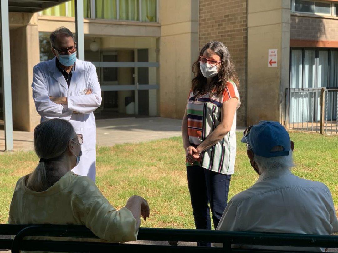 La consellera de Igualtat i Politiques Inclusives visita la residencia pública de mayores de Carlet