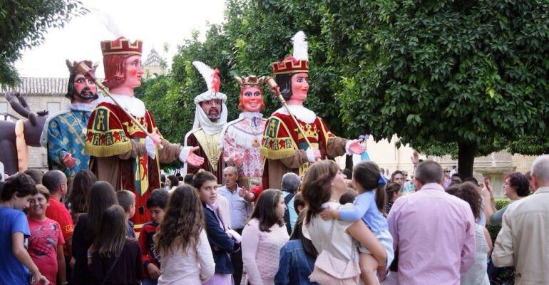 Cabalgata inaugural de la feria de Úbeda en 2015.