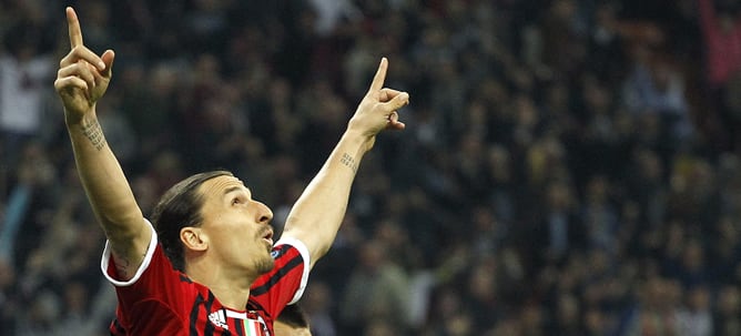 Zlatan Ibrahimovic celebra su gol ante la Roma