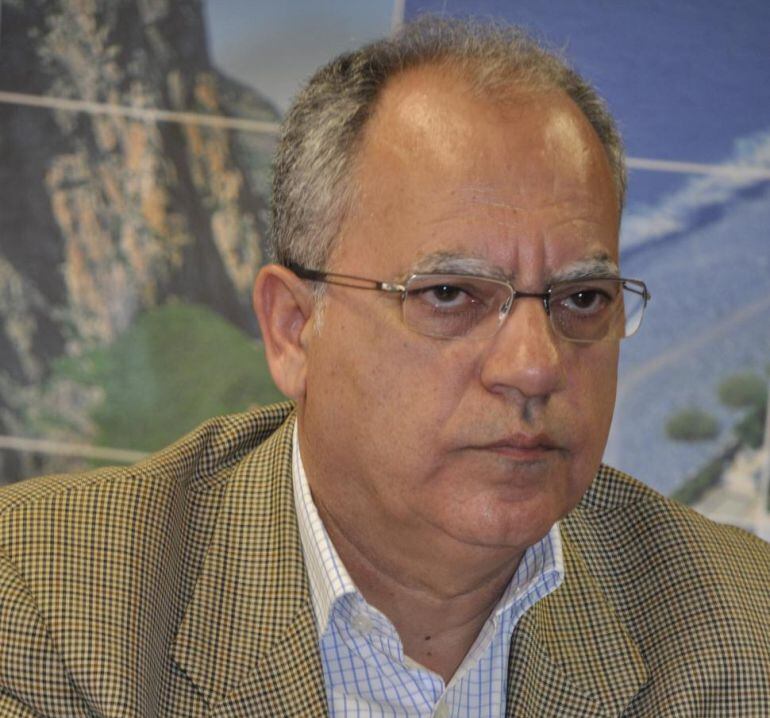 El presidente del Cabildo de La Gomera y diputado de ASG, Casimiro Curbelo.