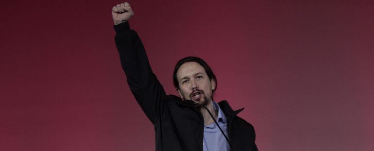 El líder de Podemos, Pablo Iglesias, en un mitin final de la campaña del líder de Syriza, Alexis Tsipras, en Atenas (Grecia).