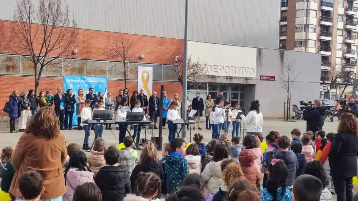 El CEIP Bretón de los Herreros de Logroño acoge un acto de sensibilización en el Día Mundial del Cáncer Infantil