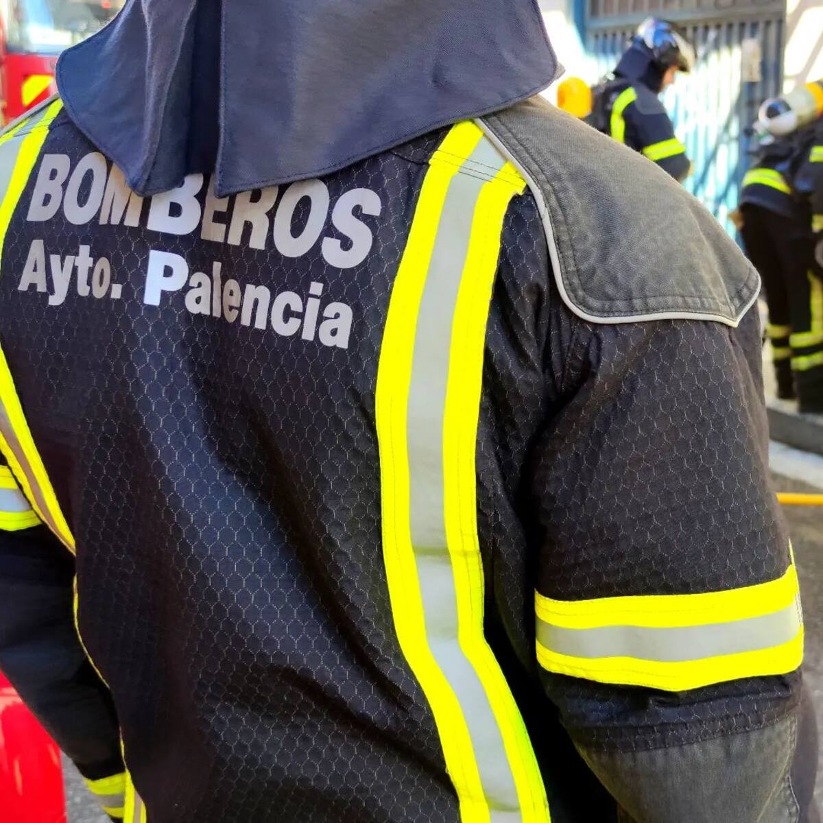 El bombero palentino golpeado por una rama está estable en la UCI del Clínico de Valladolid