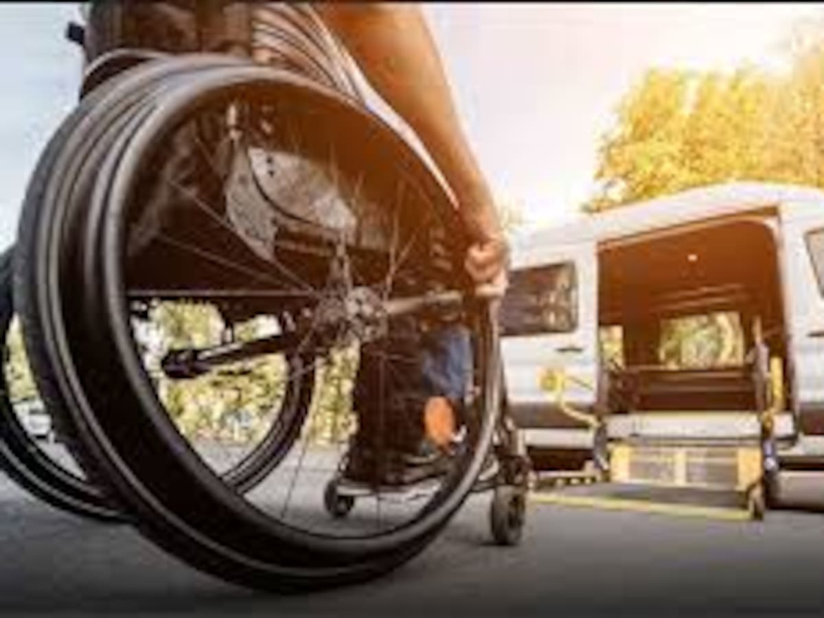 Zaragoza, entre las ciudades líderes en taxi adaptado, pero insuficiente en momentos clave