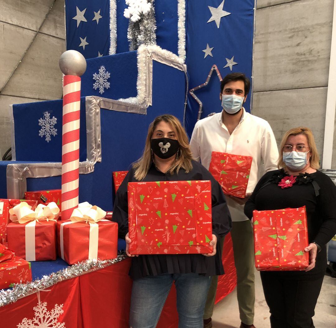 Cestas de Navidad y regalos para los vecinos de Beniflà