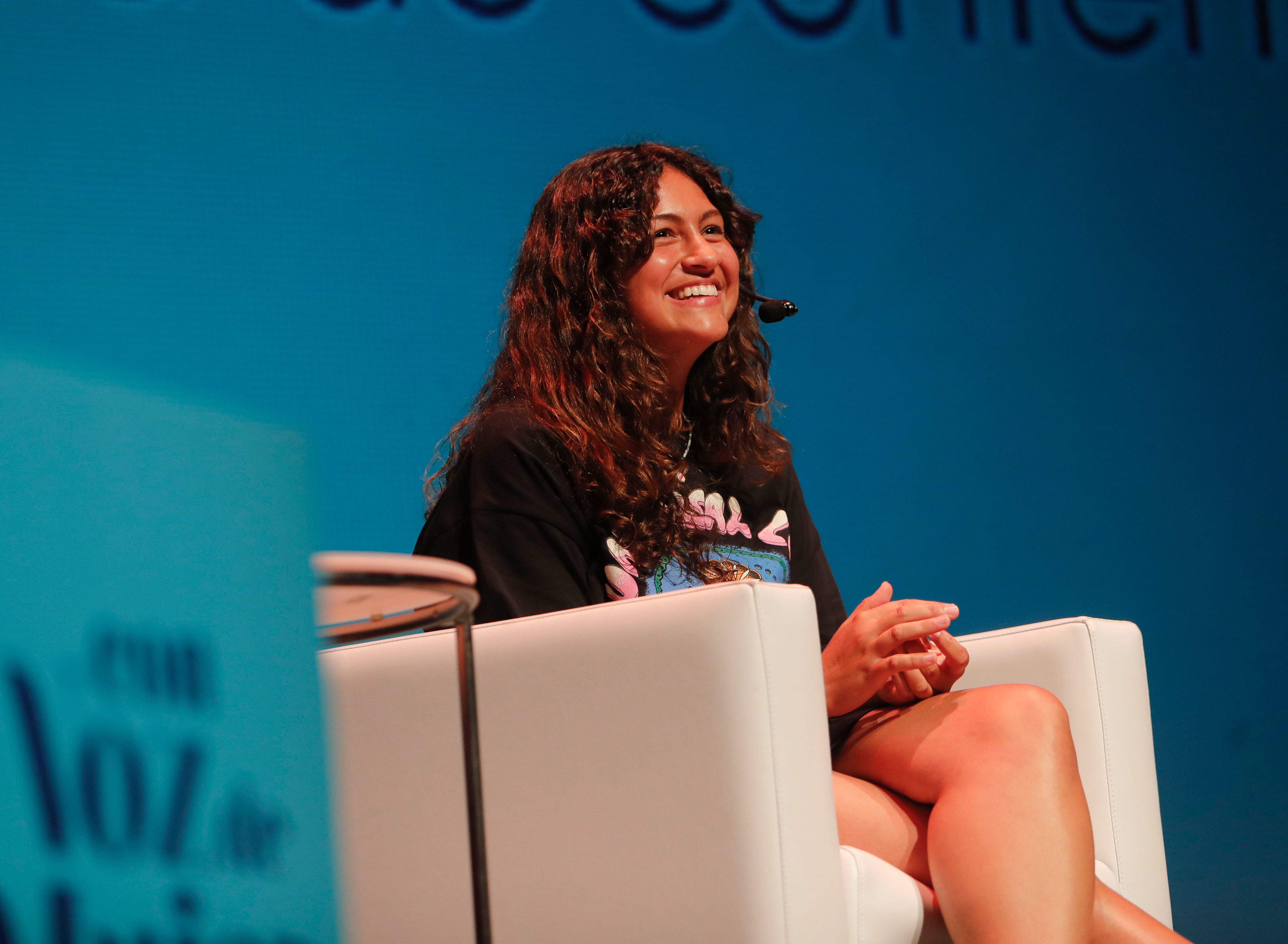 &#039;Con Voz de Mujer&#039; de la Cadena SER llena Espai Rambleta en València de inspiración y aprendizajes con Macarena Berlín, Valeria Vegas, Irene López, Eva y Qué, María Esclapez, Gemma Palacio (esperansagrasia_) y Noemí Casquet