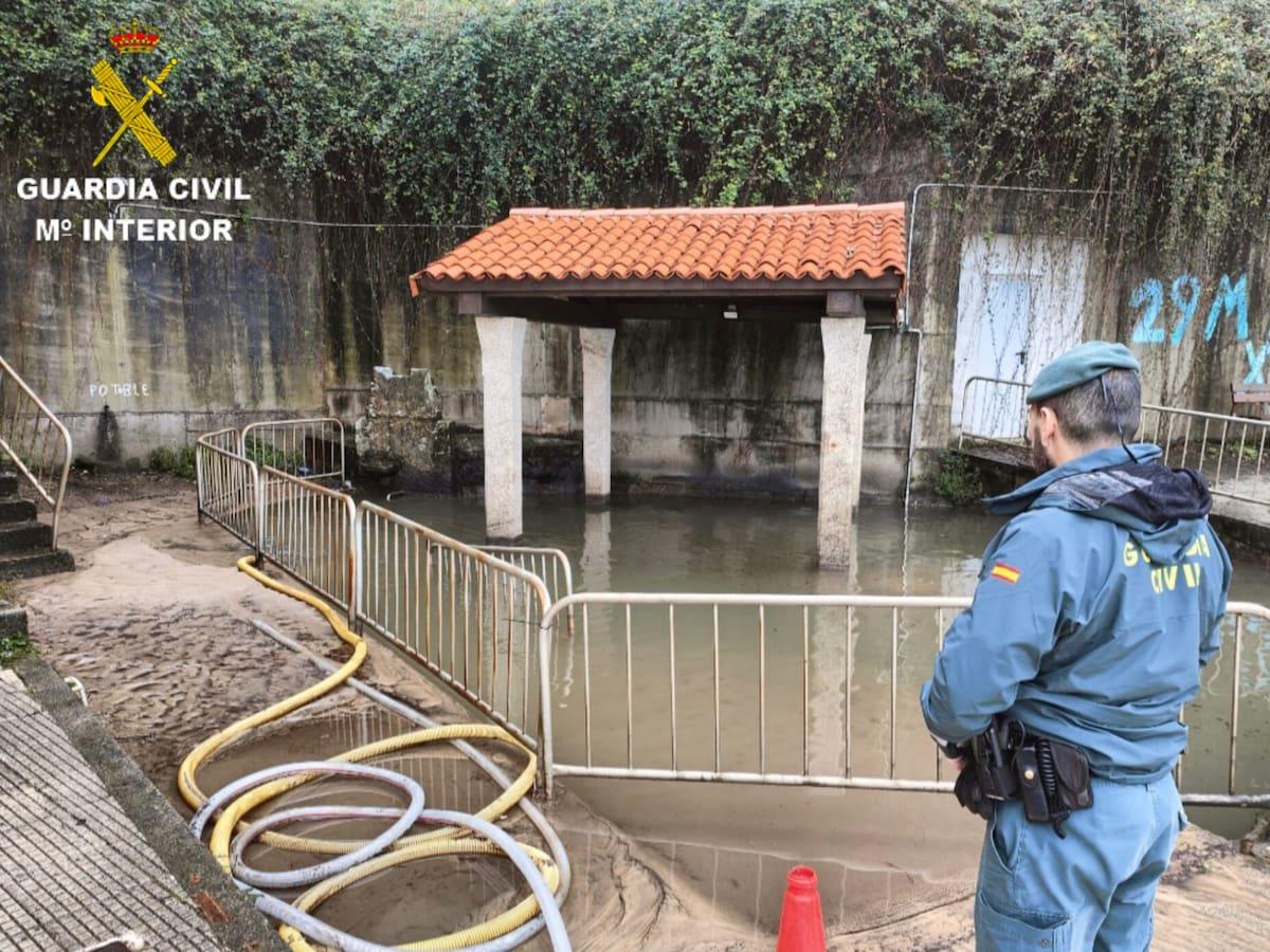Denunciado un vertido en el lavadero de A Regueira en Cangas