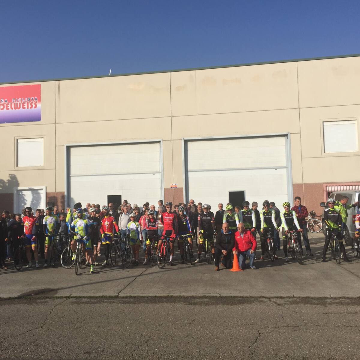 Socios y franceses participaron en un encuentro del C.C. Edelweisss