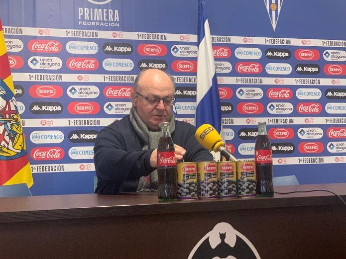 Juan Carlos Ramírez en la sala de prensa de El Collao