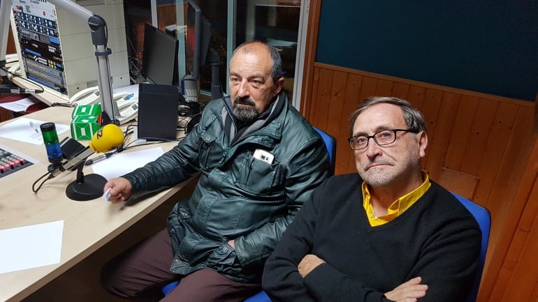 Rafael Pérez Tezanos y Jesús Manuel Zaballa en el estudio de la Ventana 