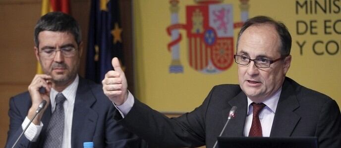 El secretario de Estado de Economía, Fernando Jiménez Latorre, y el subgobernador del Banco de España, Fernando Restoy, durante la presentación de los resultados de las valoraciones independientes sobre el sistema financiero español