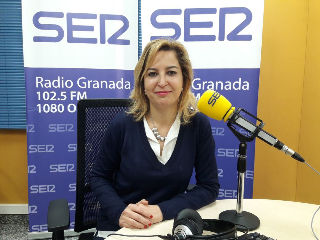 Carmen Lizárraga, candidata de Adelante Andalucía por Granada, en Radio Granada