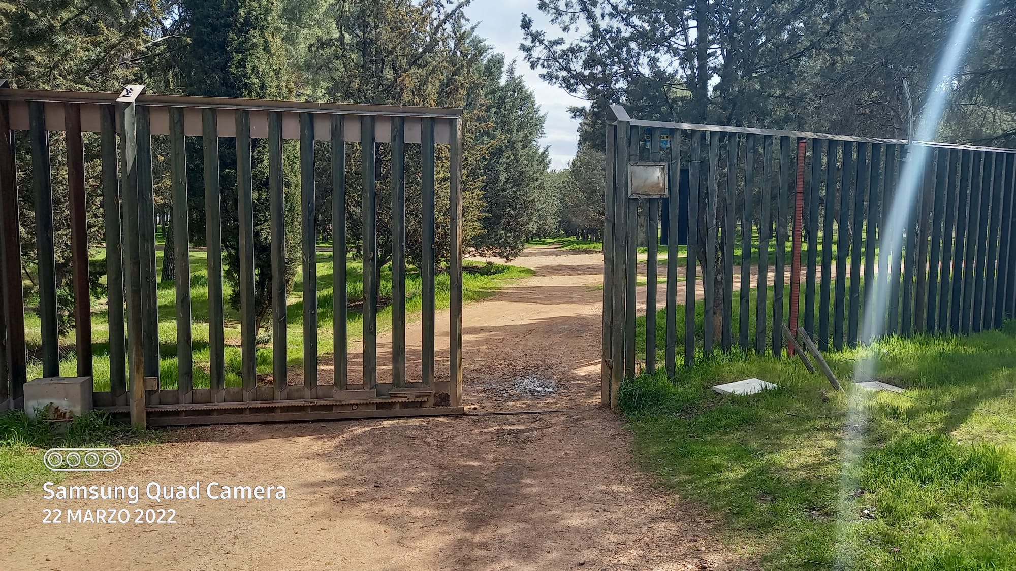 Se pide la apertura completa de la puerta de acceso al Castillo y barrio de la Mota