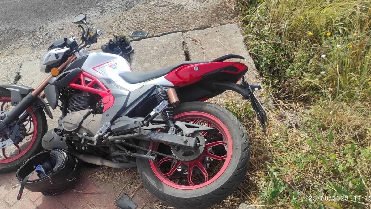 Fallece un motorista de 35 años en una salida de vía en la carretera de San Lorenzo