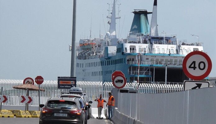 Embarque en el puerto de Algeciras