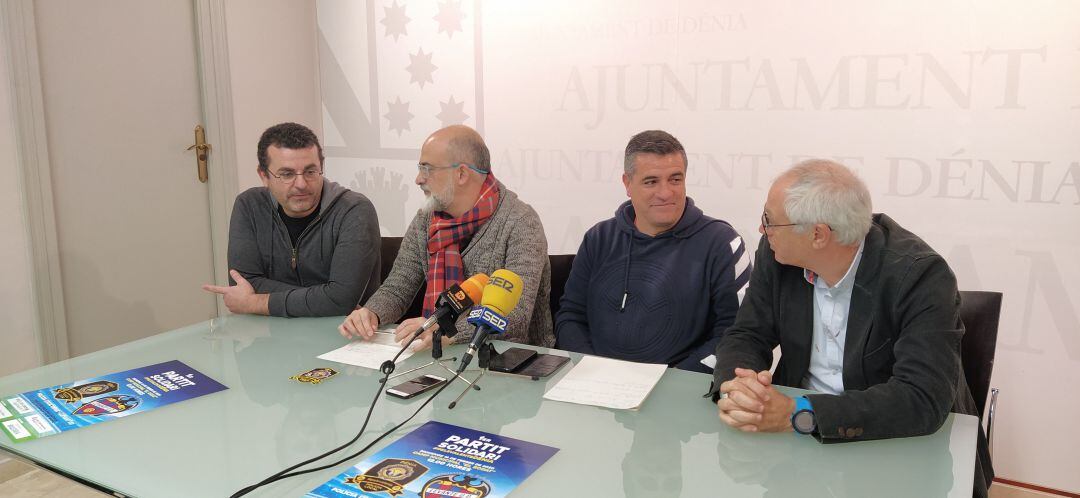 Presentación del partido solidario a favor de la lucha contra el cáncer infantil en Dénia.