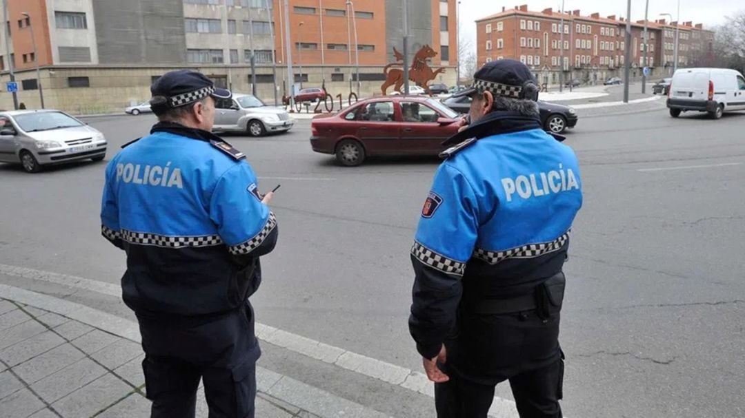 Agentes de la Policía Local de León