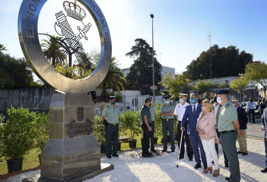 Glorieta en honor a la Guardia Civil