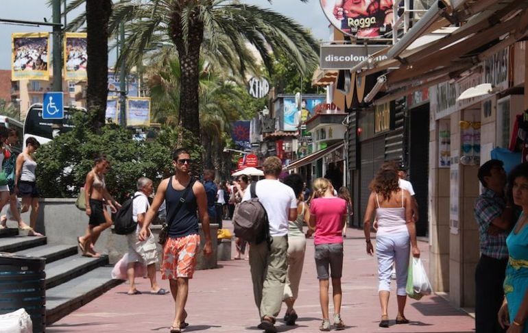 L&#039;avinguda Just Marlés de Lloret de Mar.