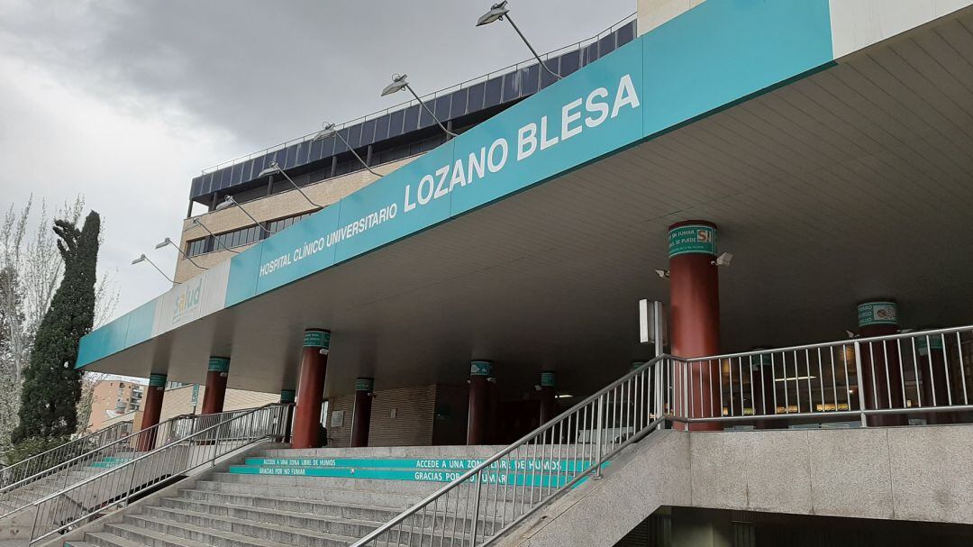 Entrada al Hospital Clínico de Zaragoza