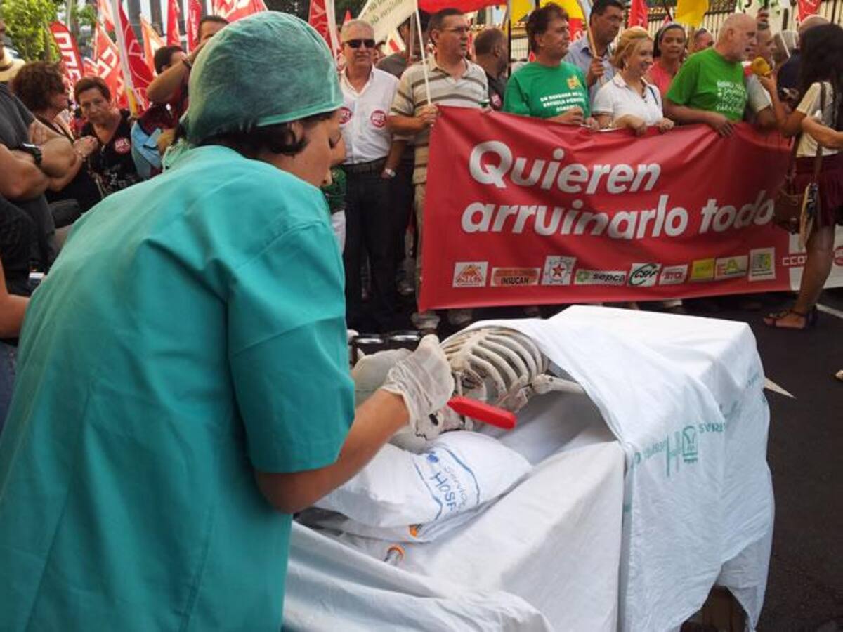 ¿Qué fue de los 140 médicos para atajar las listas de espera?