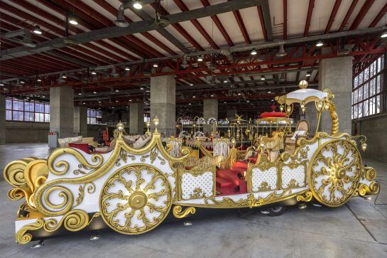 GRA130. MADRID, 02/01/2015.- Una de las carrozas de sus Majestades de Oriente que participará en la Cabalgata de los Reyes Magos de Madrid, que ha sido presentada hoy en el Pabellón de Cristal de la Casa de Campo. La cabalgata, cuyo eje temático será la m
