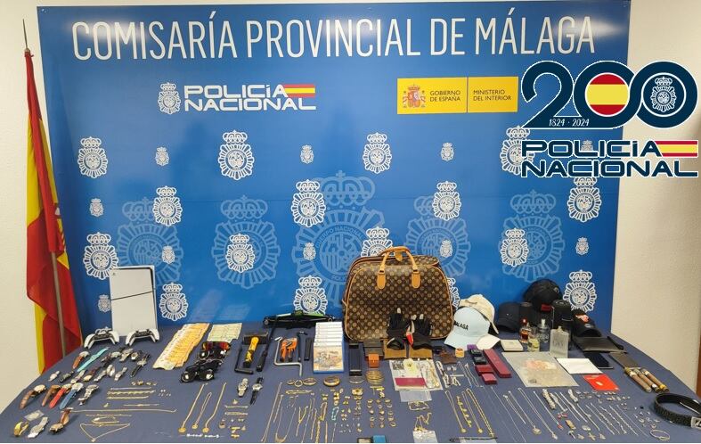 Parte del material recuperado por la Policía Nacional en Málaga
