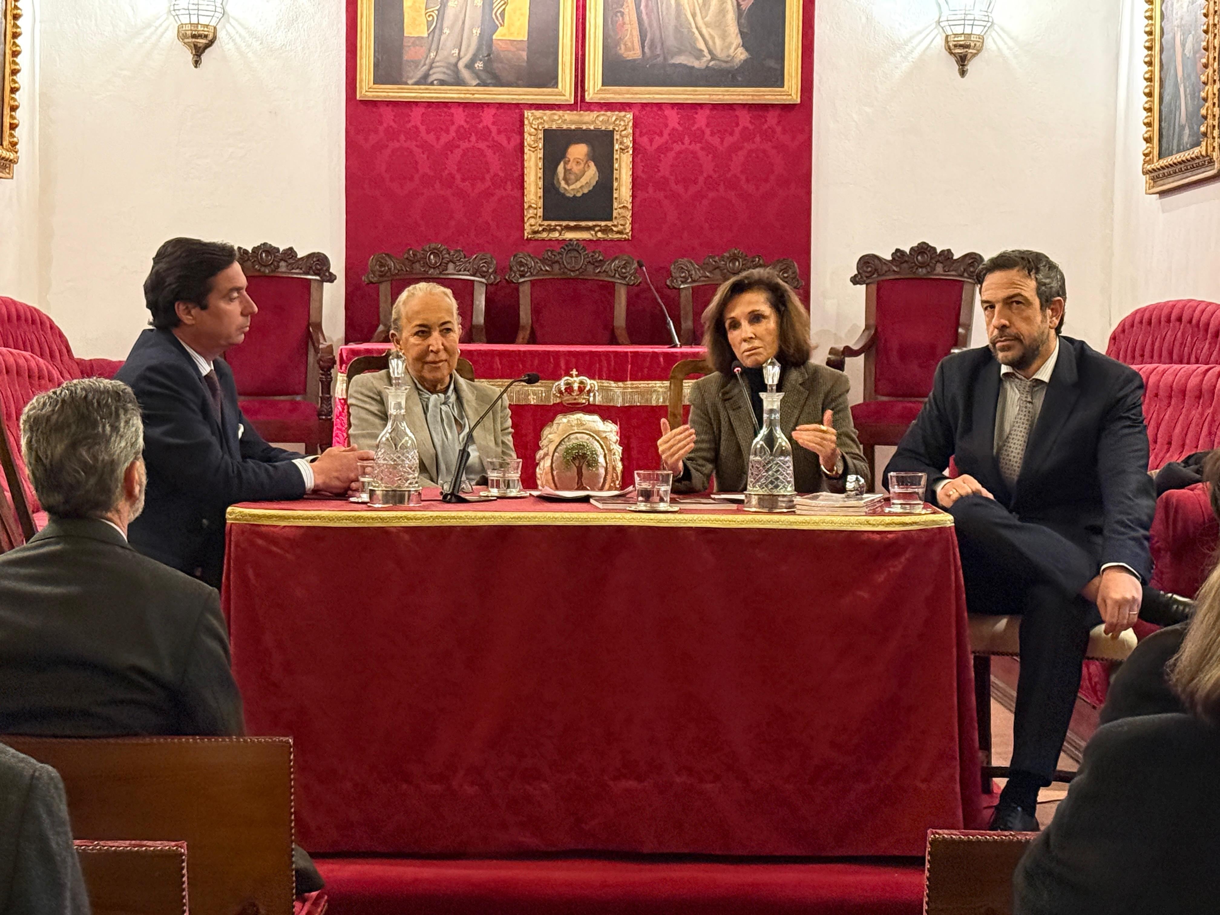 Imagen de la mesa redonda con la que se clausuró el cuarto de la Fundación de Estudios Taurinos