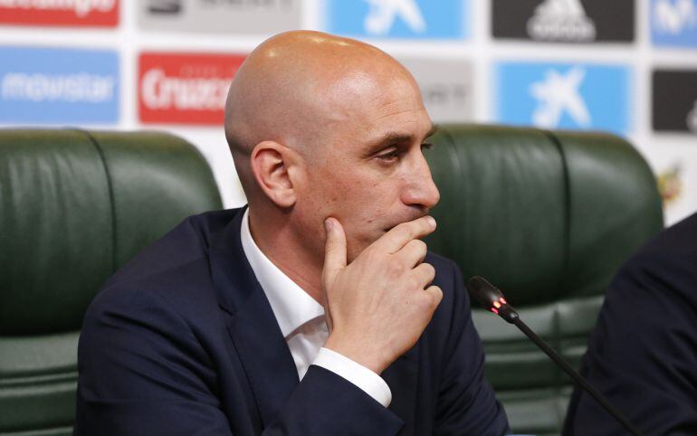 Rubiales, ante la prensa