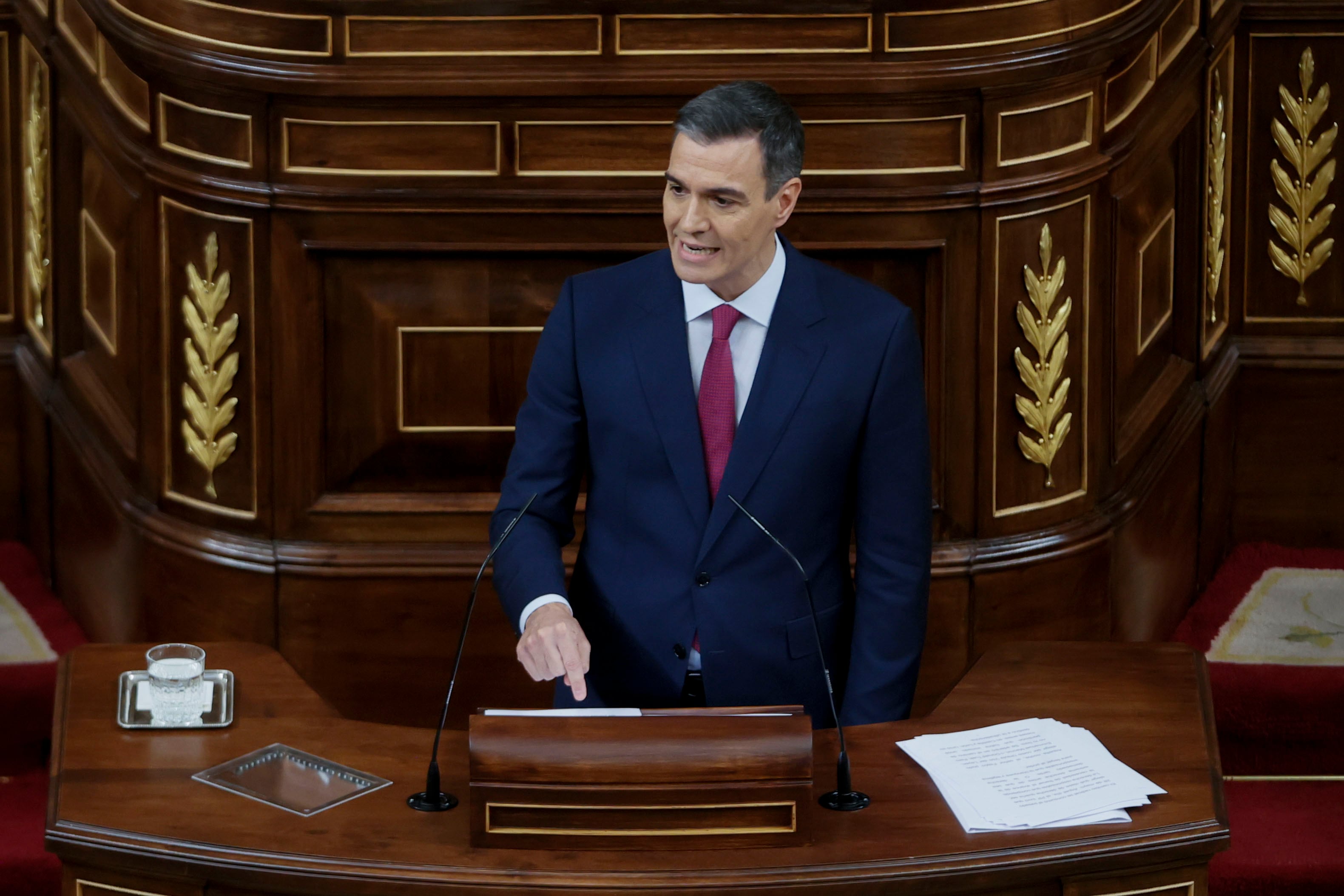 El secretario general del PSOE y presidente del Gobierno en funciones, Pedro Sánchez, interviene ante Congreso, donde se celebra el primer día del debate de investidura.