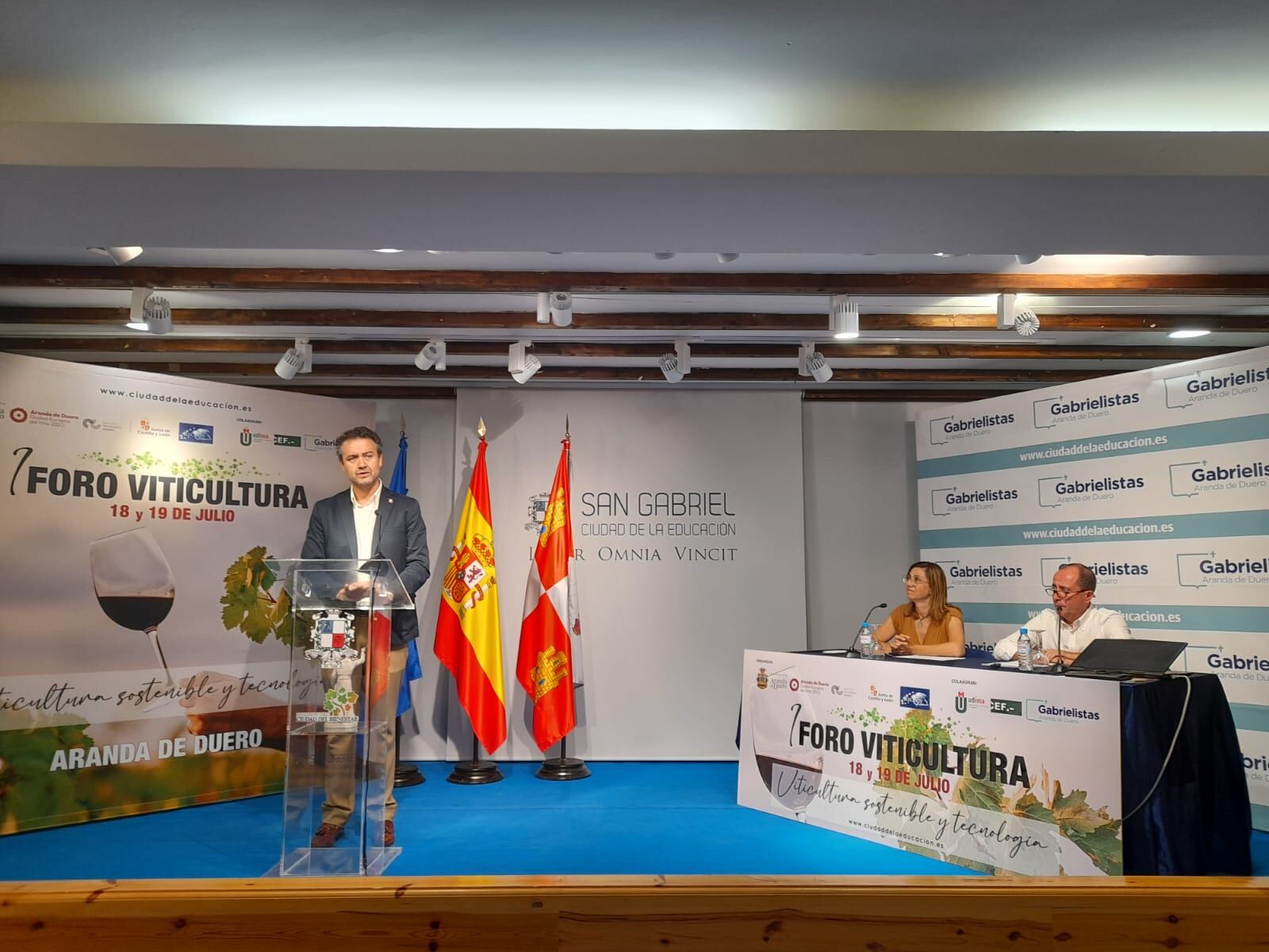 Inauguración del I Foro de Vitivinicultura Sostenible en La Aguilera