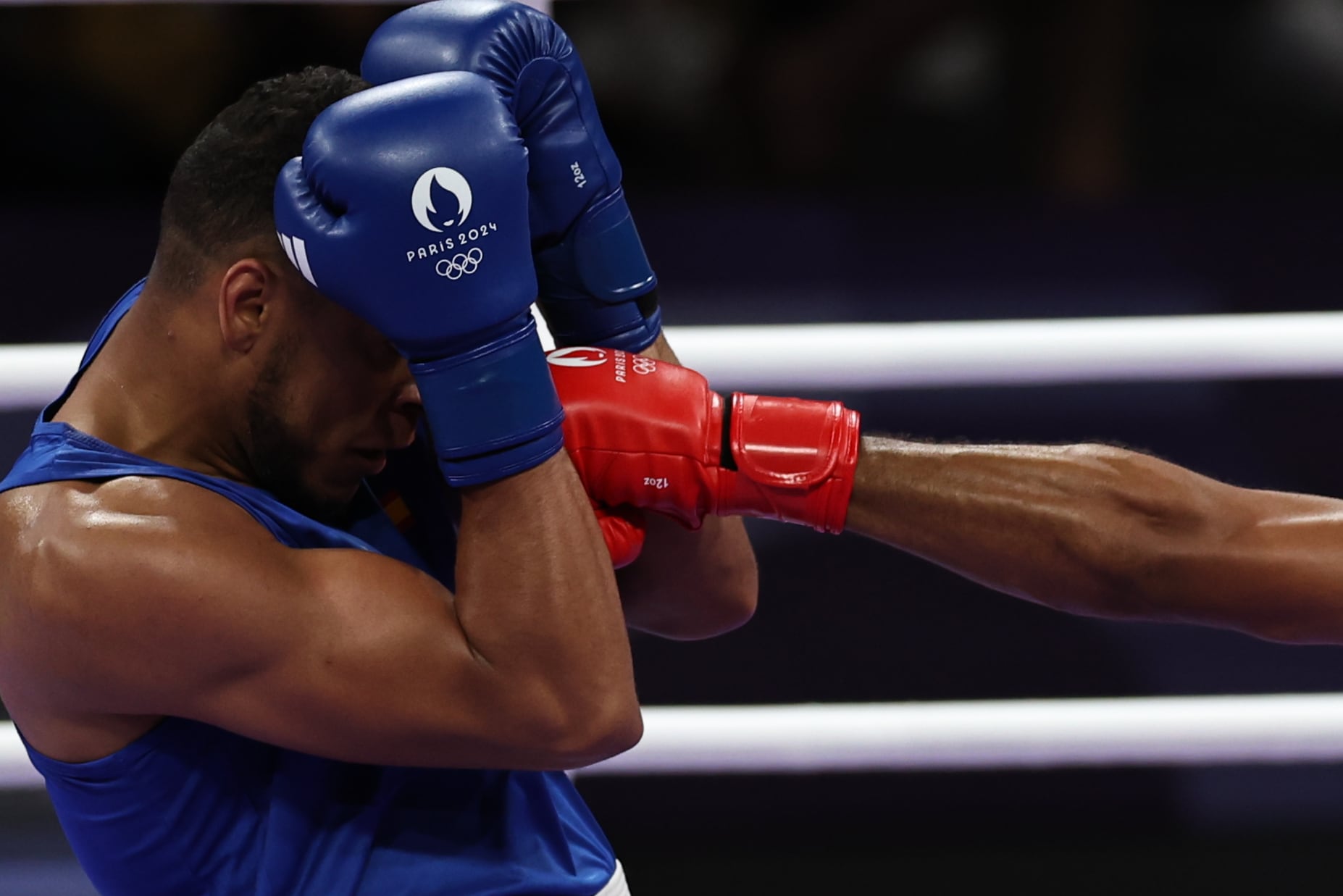 Enmanuel Reyes Pla se aseguró la medalla olímpica al acceder a semifinales de la categoría de 92 kg de boxeo en los Juegos Olímpicos de París 2024