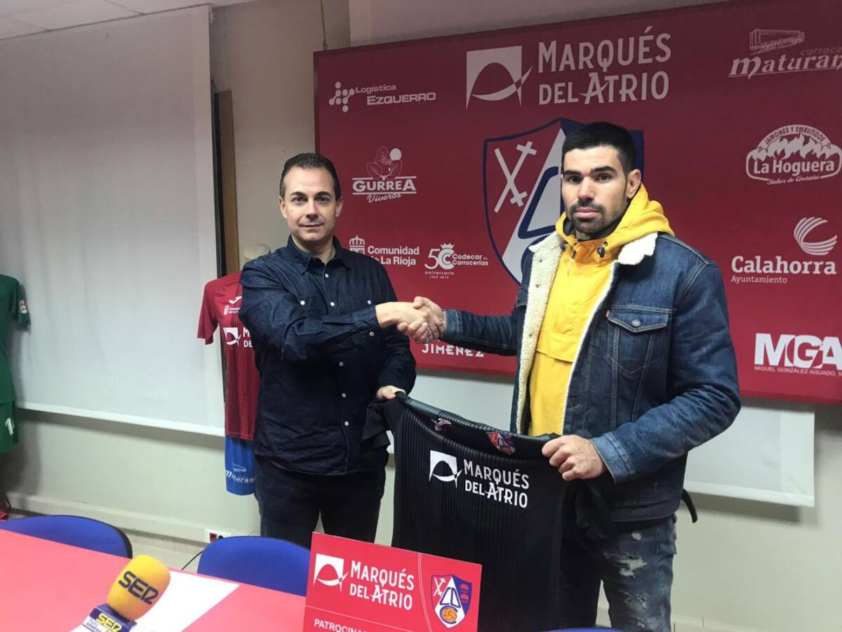 "Bajamos la cláusula de rescisión de Fran pero aplicamos la de no poder jugar contra nosotros"