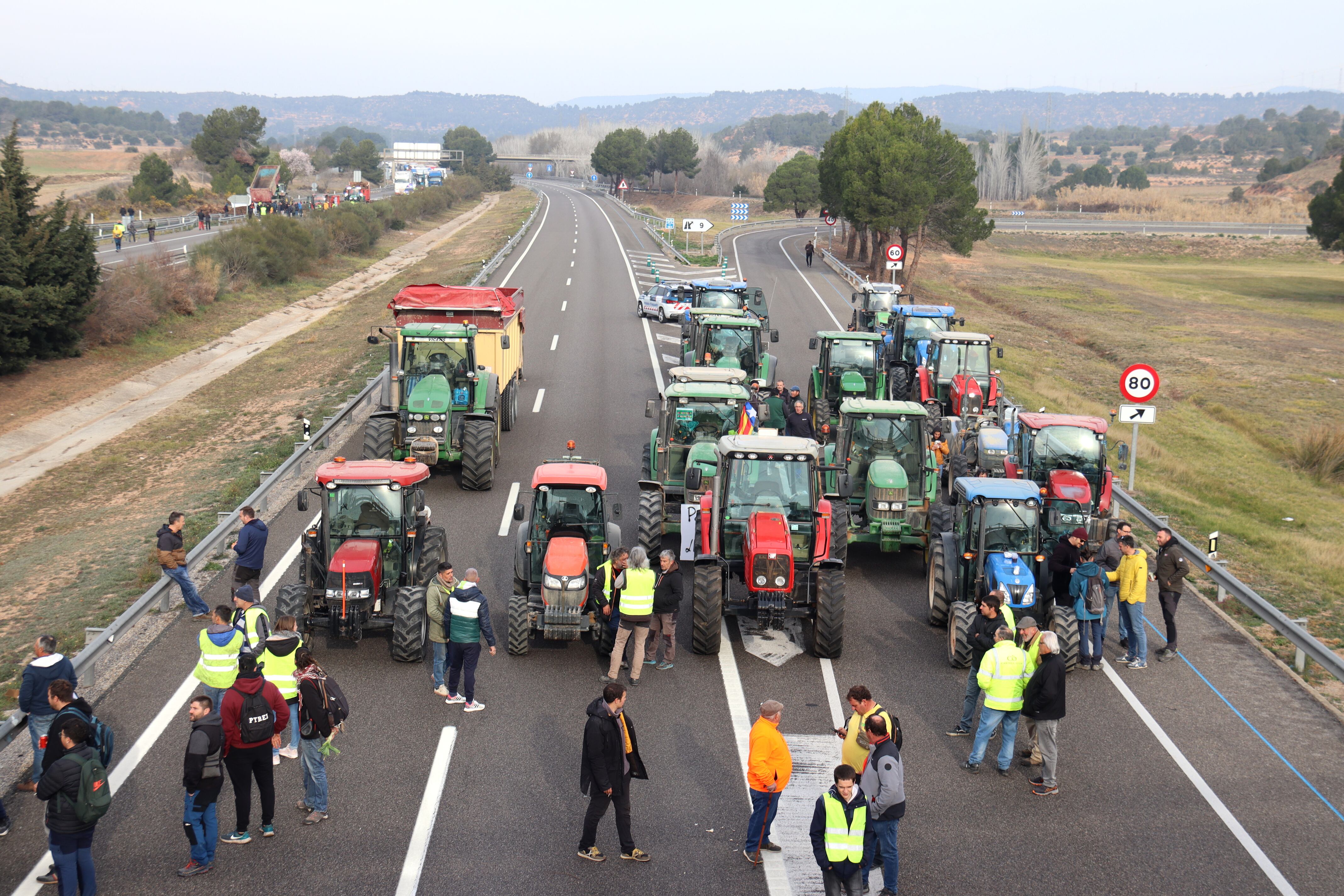 Tractors tallant l&#039;AP-2 a Montblanc