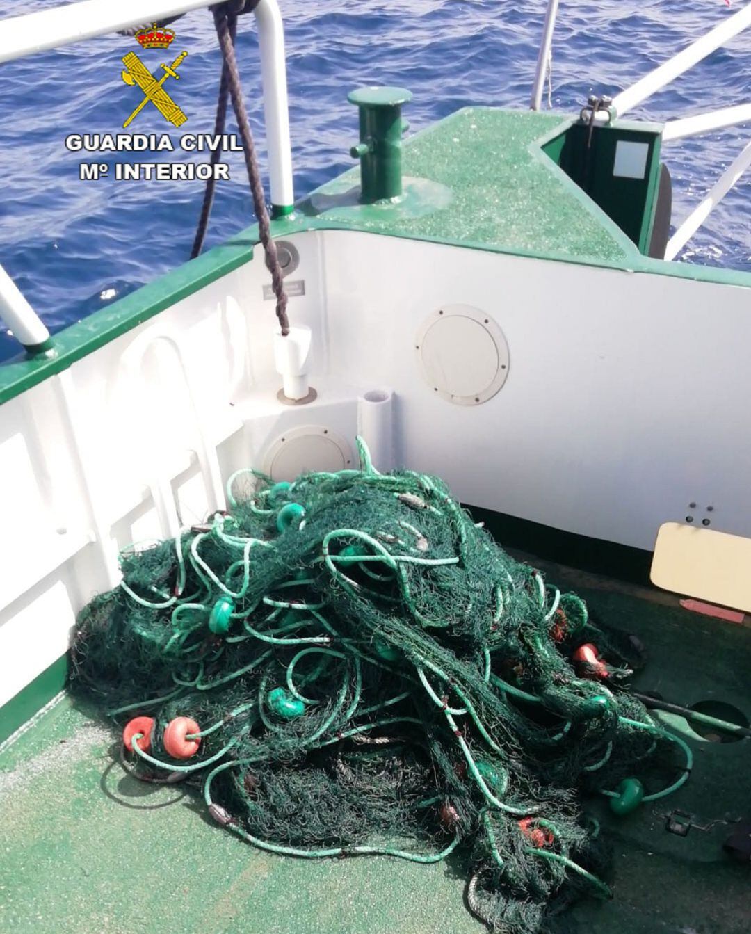 El trasmallo incautado por la Guardia Civil.