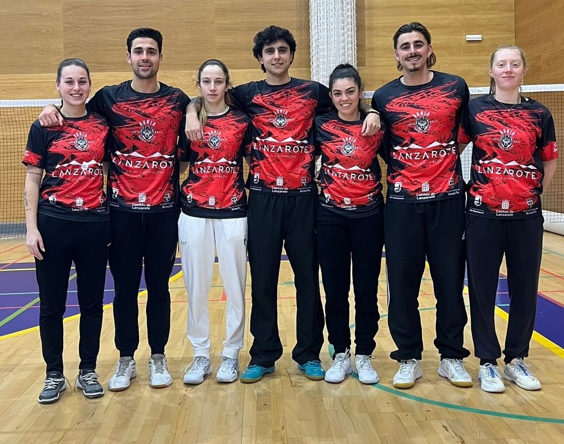 Jugadores del Auria Bádminton Club en la Segunda División Oro.