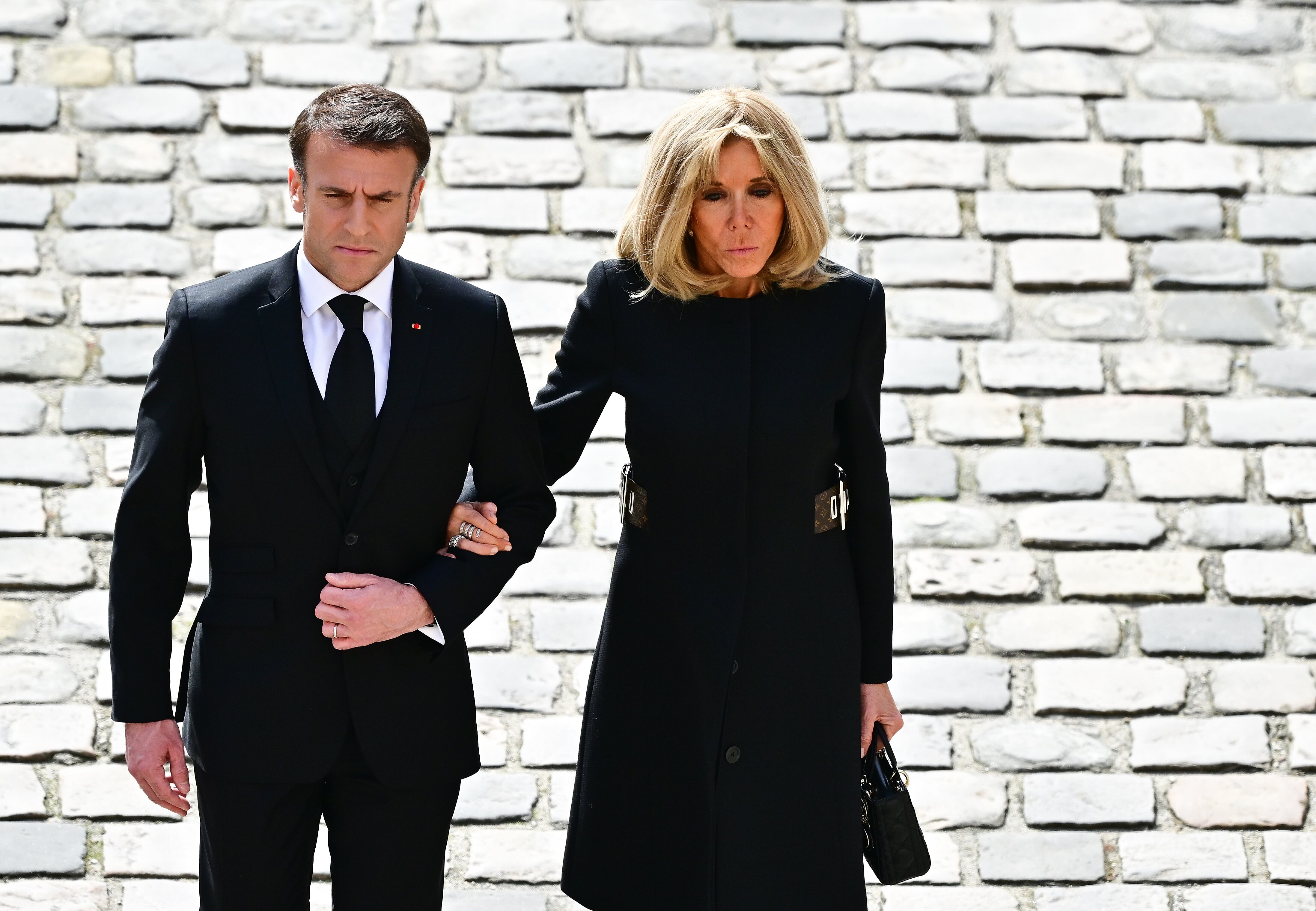 El presidente francés Emmanuel Macron y su mujer Brigitte